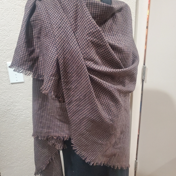 Vintage Kathleen for Sweet Herb Shawl - Picture 3 of 5